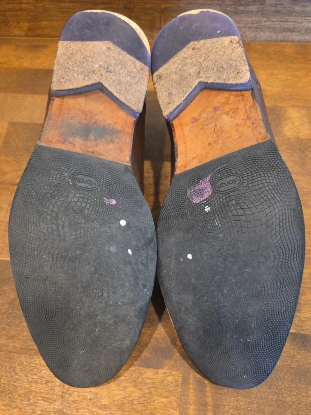 Robert Graham Brown Cap-Toe Oxfords with Purple Laces 10D